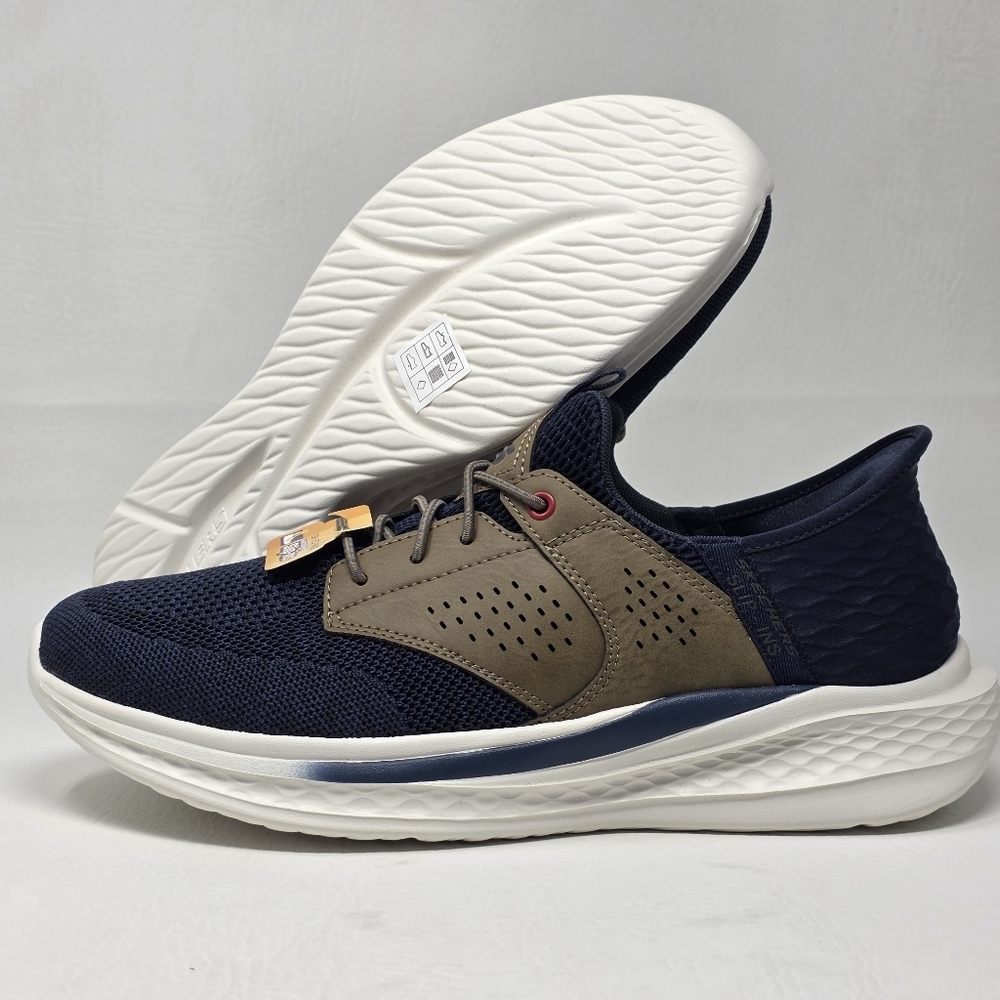 SKECHERS Slade Caster Navy/Tan Relaxed Fit Sneakers Shoes 210889 Mens Size 8 New